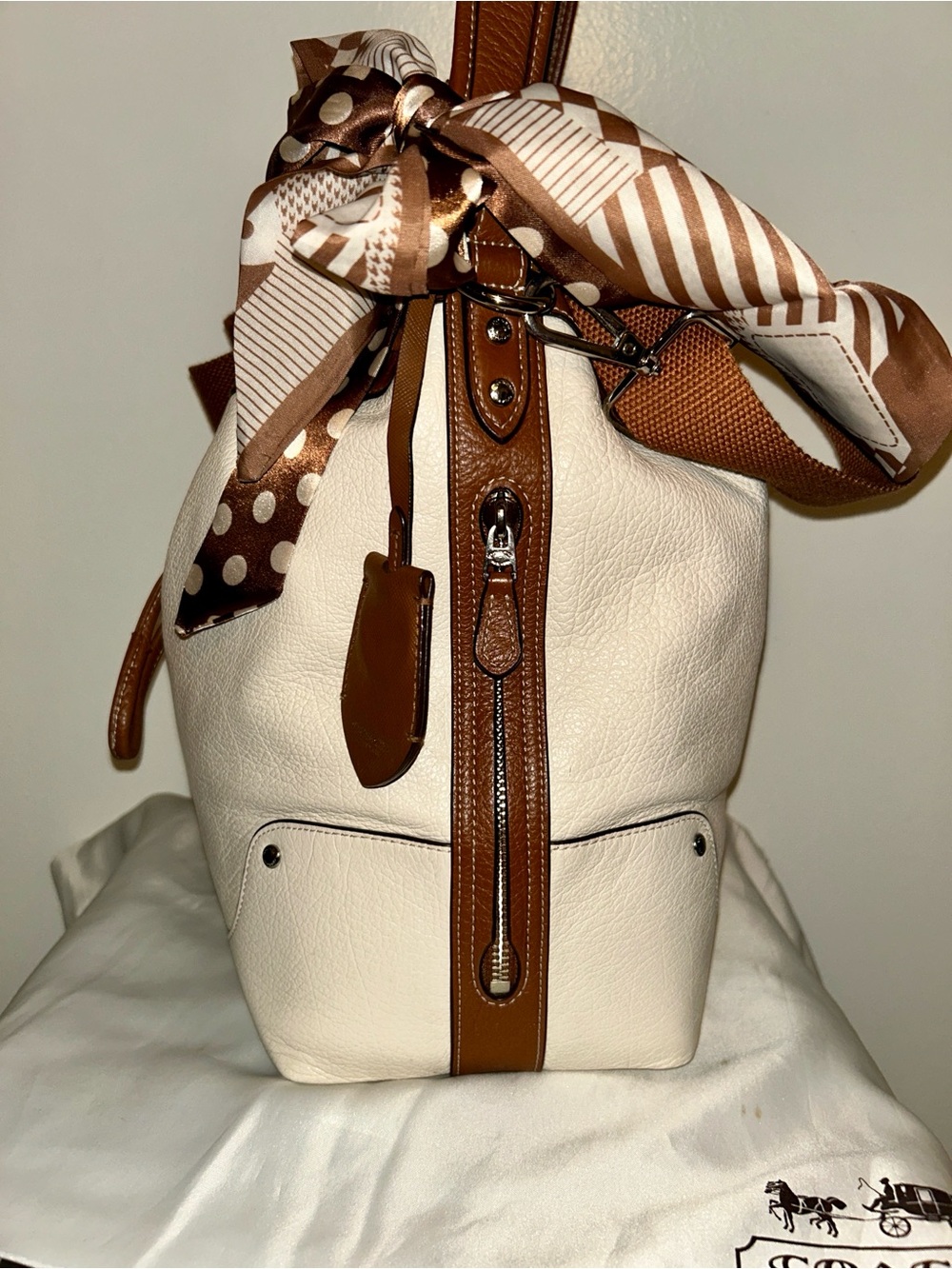 Coach Mickie Drawstring Spectator Bucket Bag.  Pebble Leather, EUC Vintage - Picture 9 of 12